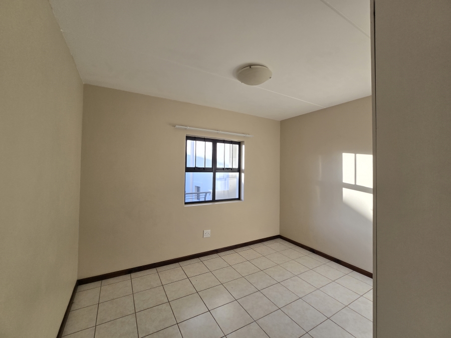 To Let 2 Bedroom Property for Rent in Admirals Park Western Cape